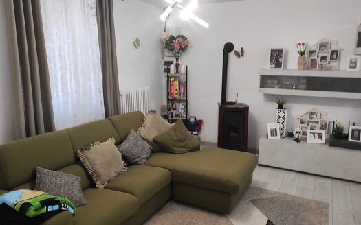 Cingoli Immobiliare RIF. 949 CASALE PANORAMICO RISTRUTTURATO CON PISCINA E TERRENO