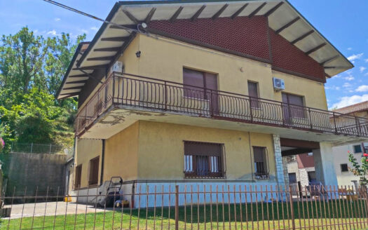 RIF. 952 AMPIO APPARTAMENTO SUPER PANORAMICO!!!