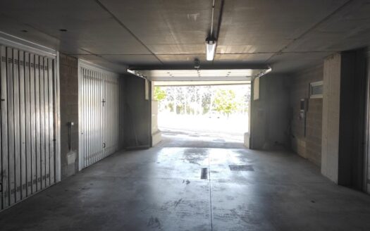 RIF. 951 Appartamento PIANO TERRA con CORTE PRIVATA e GARAGE!