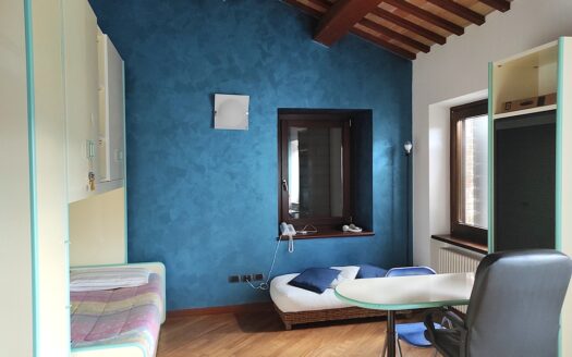 RIF. 954 Dimora di Prestigio con Dependance e Piscina: un’oasi di charme e comfort.