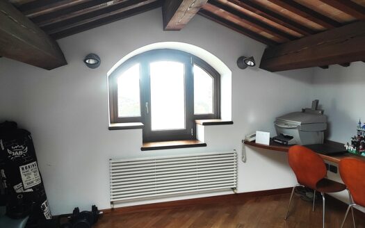 RIF. 954 Dimora di Prestigio con Dependance e Piscina: un’oasi di charme e comfort.