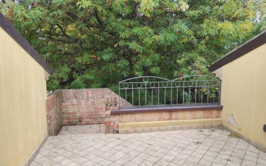 RIF. 954 Dimora di Prestigio con Dependance e Piscina: un’oasi di charme e comfort.