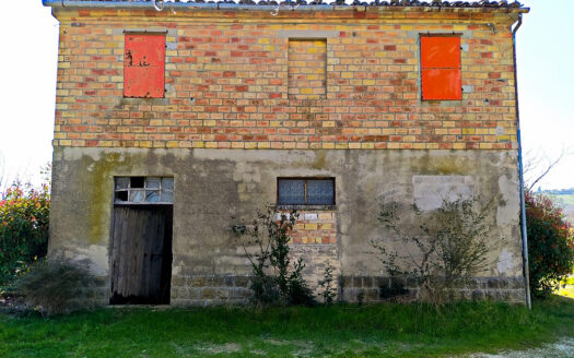 RIF. 761 Casolare Panoramico da Ristrutturare