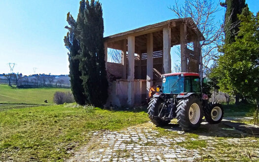 RIF. 761 Casolare Panoramico da Ristrutturare