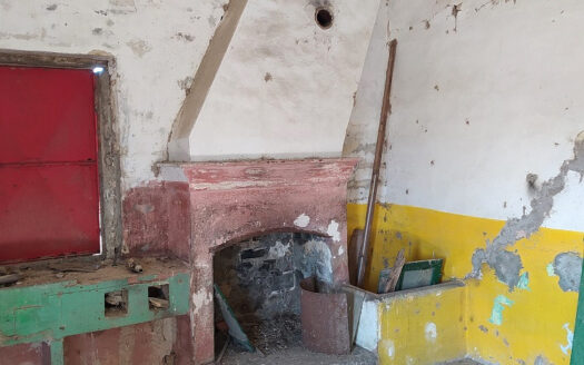 RIF. 761 Casolare Panoramico da Ristrutturare