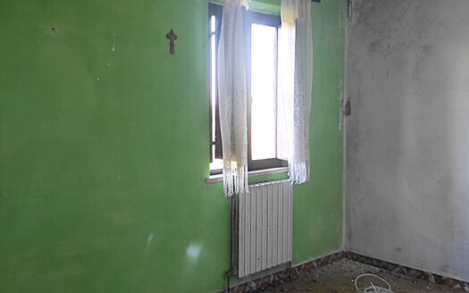 Casale Panoramico con 2 Ettari di Terreno e Contributo Ricostruzione Già Concesso.