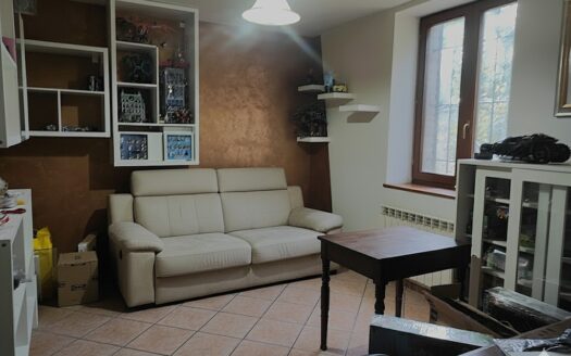 RIF. 954 CASALE ESCLUSIVO CON PARCO PRIVATO