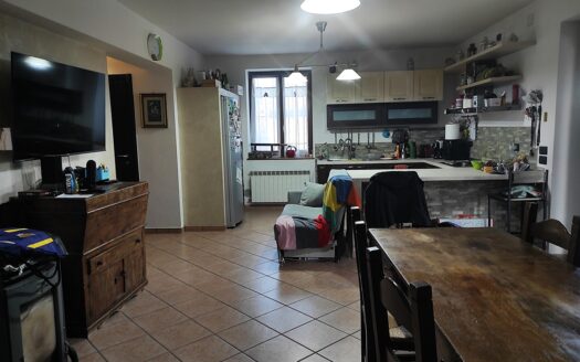 RIF. 954 CASALE ESCLUSIVO CON PARCO PRIVATO