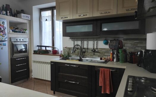 RIF. 954 CASALE ESCLUSIVO CON PARCO PRIVATO