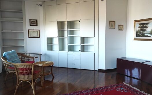 RIF. 960 APPARTAMENTO LUMINOSO CON VISTA “BALCONE DELLE MARCHE”