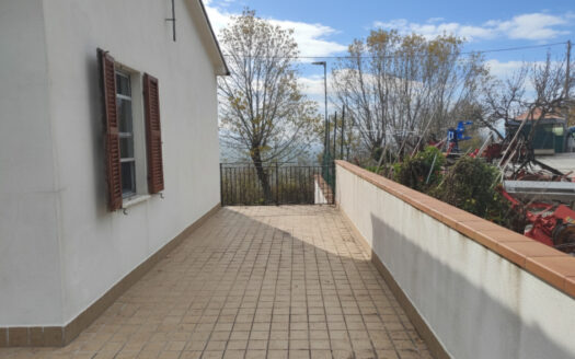 RIF. 965 Castel Sant’Angelo di Cingoli: Indipendenza e tranquillità