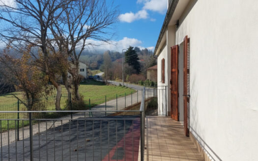 RIF. 965 Castel Sant’Angelo di Cingoli: Indipendenza e tranquillità