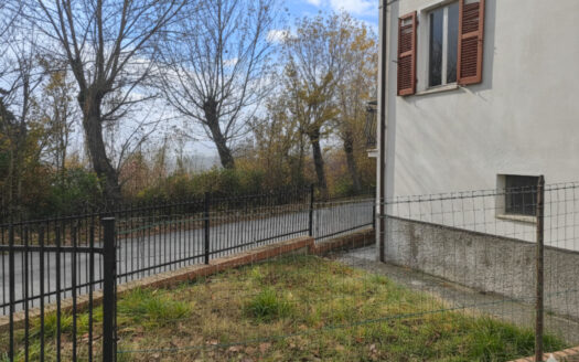 RIF. 965 Castel Sant’Angelo di Cingoli: Indipendenza e tranquillità