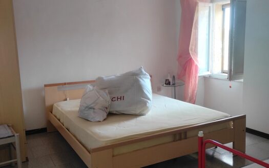 RIF. 964 CASA INDIPENDENTE A 2 KM DAL CENTRO