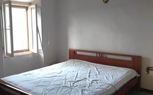 RIF. 964 CASA INDIPENDENTE A 2 KM DAL CENTRO