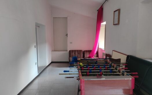 RIF. 964 CASA INDIPENDENTE A 2 KM DAL CENTRO