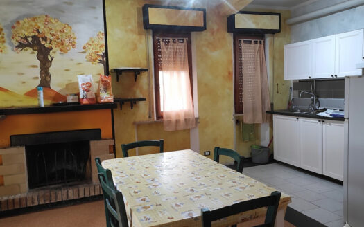 RIF. 963 APPARTAMENTO PANORAMICO CON CAMINO E DOPPI BALCONI!