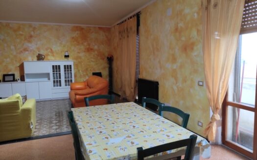 RIF. 963 APPARTAMENTO PANORAMICO CON CAMINO E DOPPI BALCONI!