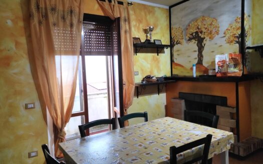 RIF. 963 APPARTAMENTO PANORAMICO CON CAMINO E DOPPI BALCONI!