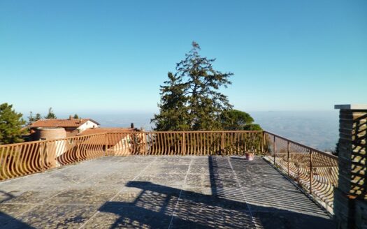 RIF. 413 Attico con Terrazza di 86 mq e Vista “Balcone delle Marche”.