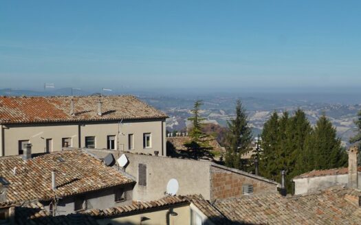RIF. 413 Attico con Terrazza di 86 mq e Vista “Balcone delle Marche”.