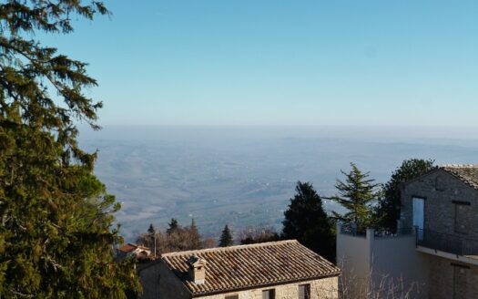 RIF. 413 Attico con Terrazza di 86 mq e Vista “Balcone delle Marche”.