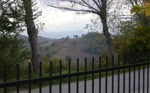 RIF. 965 Castel Sant’Angelo di Cingoli: Indipendenza e tranquillità