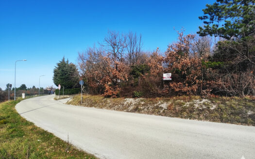 RIF. 971 Cingoli, San Giuseppe: il terreno ideale per la tua Villa con Parco!