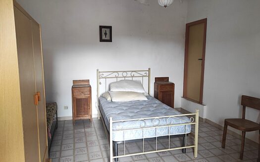 RIF. 972 SOLUZIONE INDIPENDENTE IN CENTRO STORICO