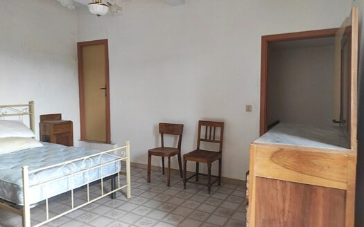 RIF. 972 SOLUZIONE INDIPENDENTE IN CENTRO STORICO