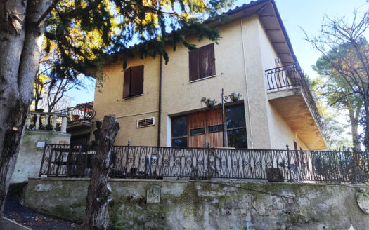 Cingoli Immobiliare RIF. 973 Prestigiosa Proprietà Panoramica a Pollenza (MC)