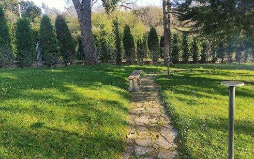 RIF. 975 PRESTIGIOSA VILLA IN PIETRA CON PARCO PRIVATO – SAN SEVERINO MARCHE-