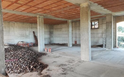 RIF. 974 SPLENDIDA CASA SINGOLA ALLO STATO GREZZO CON VISTA PANORAMICA