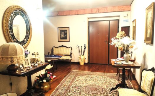 RIF. 975 PRESTIGIOSA VILLA IN PIETRA CON PARCO PRIVATO – SAN SEVERINO MARCHE-