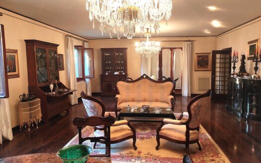 RIF. 975 PRESTIGIOSA VILLA IN PIETRA CON PARCO PRIVATO – SAN SEVERINO MARCHE-