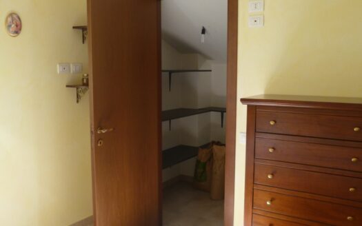 RIF. 401 ATTICO MANSARDATO CON VISTA STREPITOSA!!!