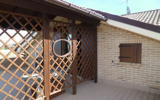 RIF. 401 ATTICO MANSARDATO CON VISTA STREPITOSA!!!