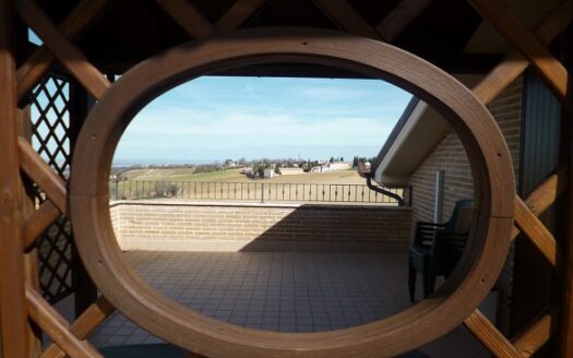 RIF. 401 ATTICO MANSARDATO CON VISTA STREPITOSA!!!