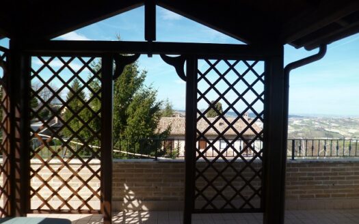 RIF. 401 ATTICO MANSARDATO CON VISTA STREPITOSA!!!