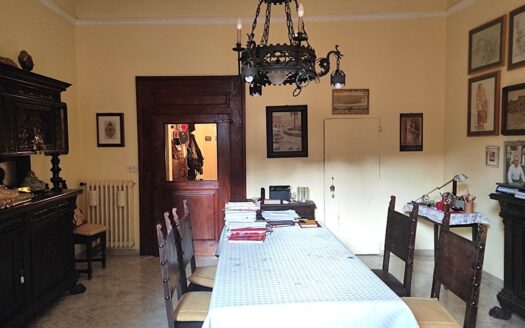 RIF. 976 IL FASCINO DEL PIANO NOBILE IN PALAZZO STORICO