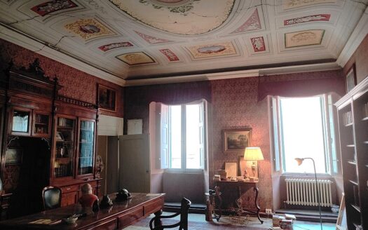 RIF. 976 IL FASCINO DEL PIANO NOBILE IN PALAZZO STORICO