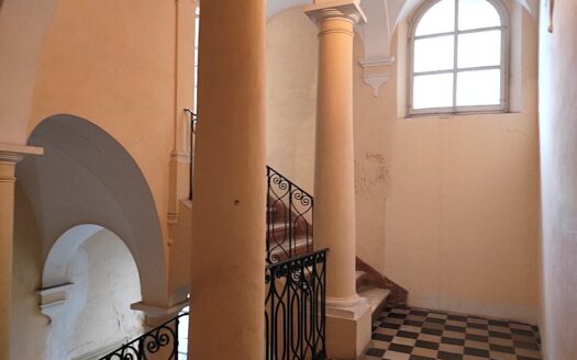 RIF. 976 IL FASCINO DEL PIANO NOBILE IN PALAZZO STORICO