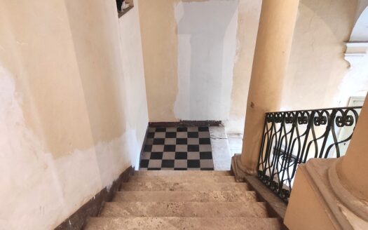 RIF. 976 IL FASCINO DEL PIANO NOBILE IN PALAZZO STORICO