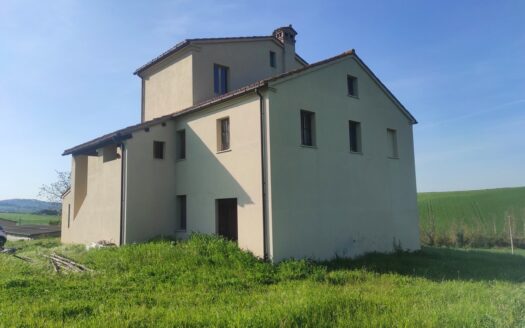 Cingoli Immobiliare RIF. 977 CASALE TRA LE COLLINE DI STAFFOLO!