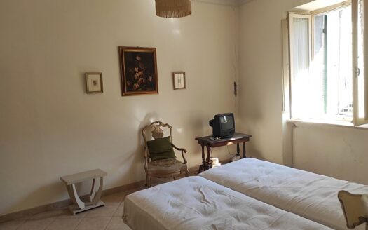 Cingoli Immobiliare RIF. 978 APIRO AMPIA PALAZZINA IN PIETRA NEL CUORE CENTRO STORICO