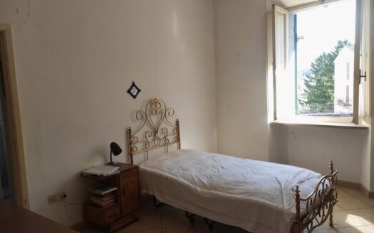Cingoli Immobiliare RIF. 978 APIRO AMPIA PALAZZINA IN PIETRA NEL CUORE CENTRO STORICO