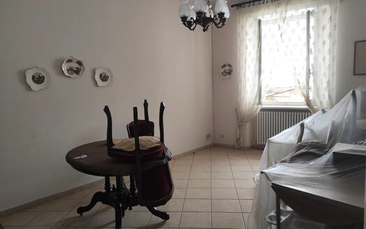 Cingoli Immobiliare RIF. 978 APIRO AMPIA PALAZZINA IN PIETRA NEL CUORE CENTRO STORICO