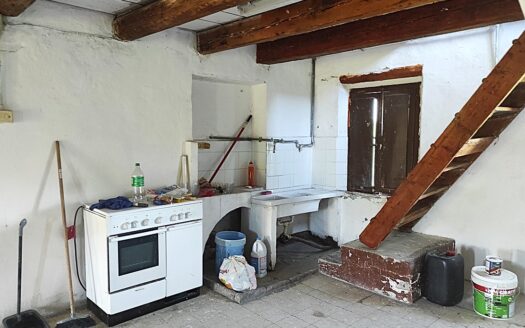 Cingoli Immobiliare RIF. 977 CASALE TRA LE COLLINE DI STAFFOLO!