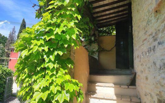 Cingoli Immobiliare Rif. 981 AFFASCINANTE CIELO-TERRA IN PIETRA A SAN SEVERINO MARCHE