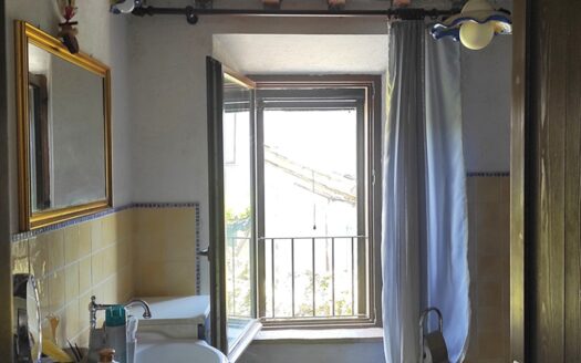 Cingoli Immobiliare Rif. 981 AFFASCINANTE CIELO-TERRA IN PIETRA A SAN SEVERINO MARCHE